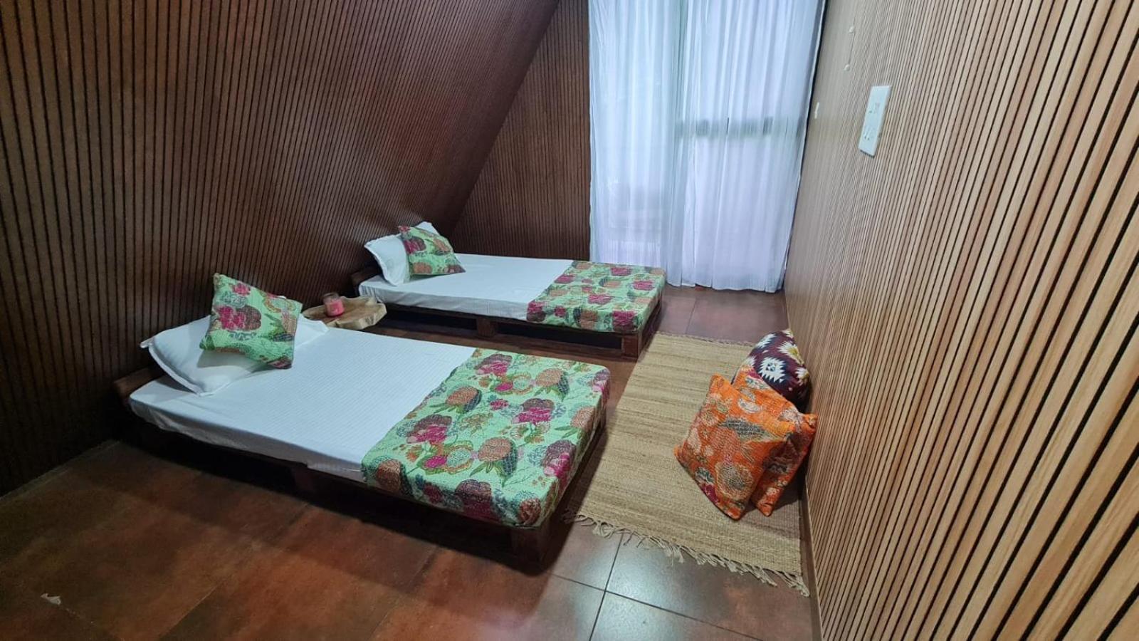 Aya Natural Udumbanshola Luaran gambar